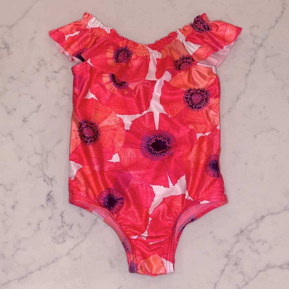 EUC Gap Toddler Girl’s Hot Pink Floral Ruffle Strap One Piece Swimsuit (3T)